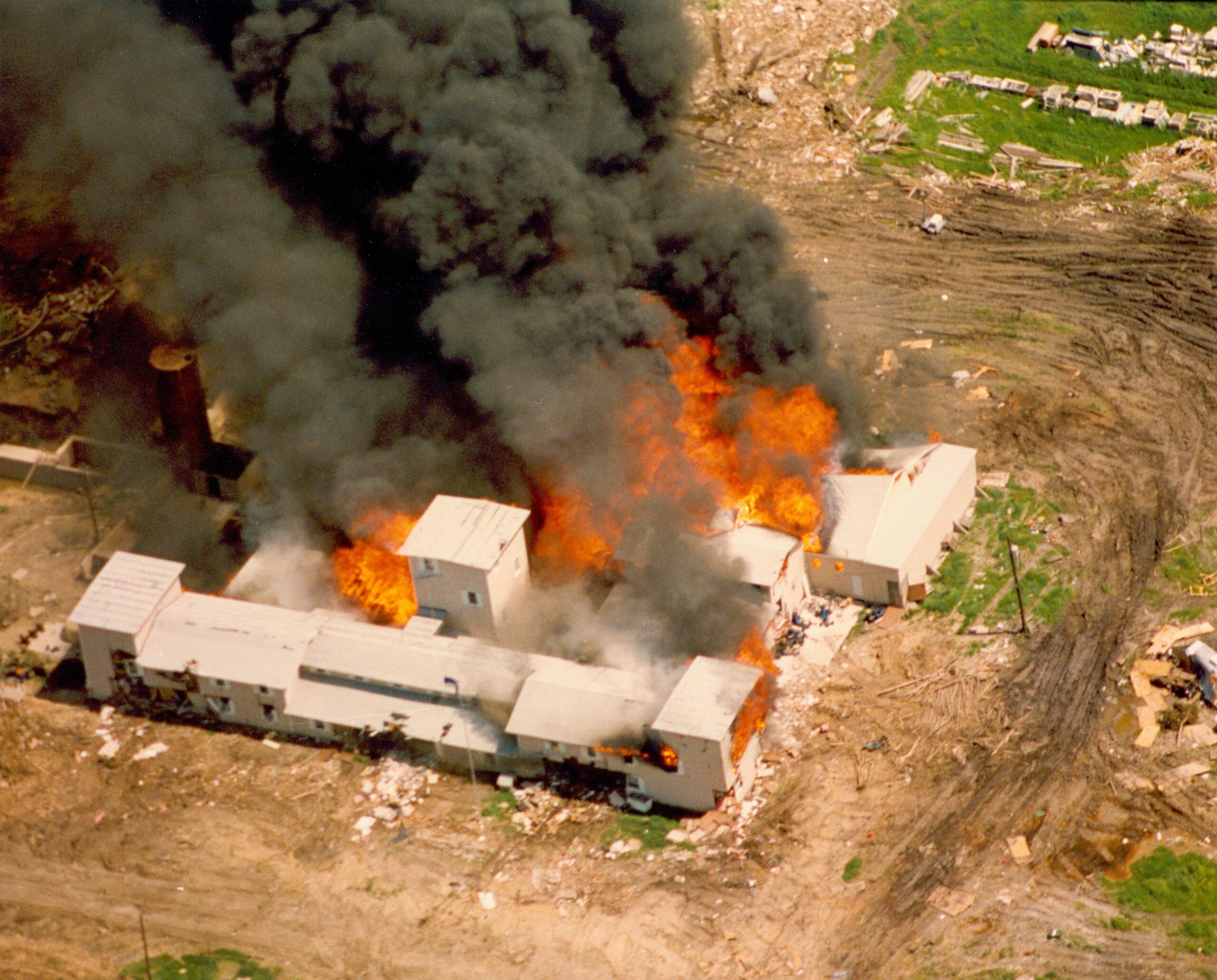 Branch Davidians and the Bureau: The Catastrophe of the Waco Siege